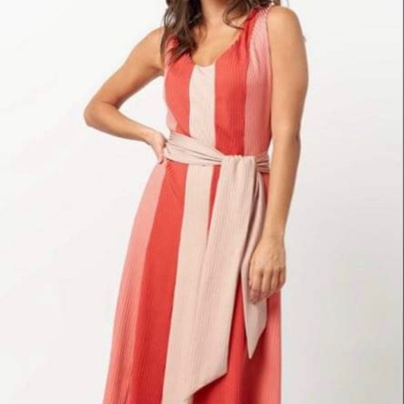 Evening Dress - Picture 2 of 4